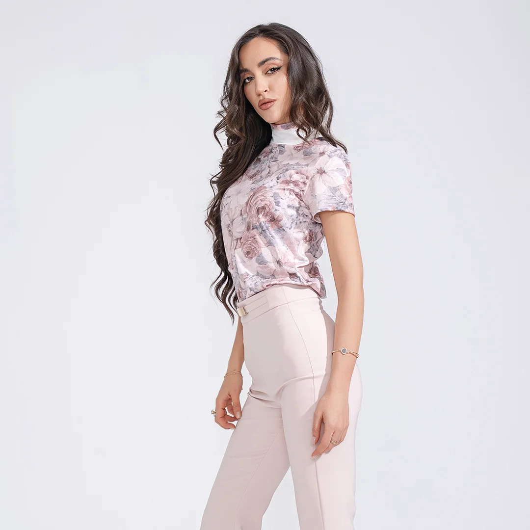 Блуза с поло яка и контрастен принт Flower Junona