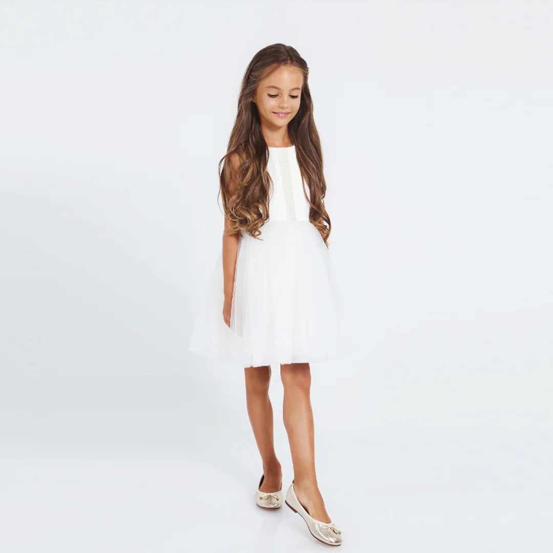 Бяла детска рокля с тюл