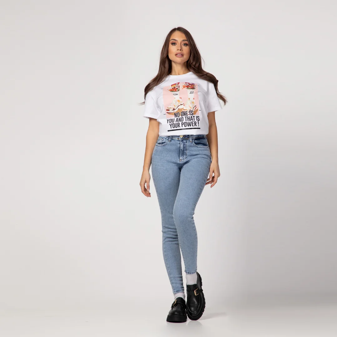 Вталени дънки