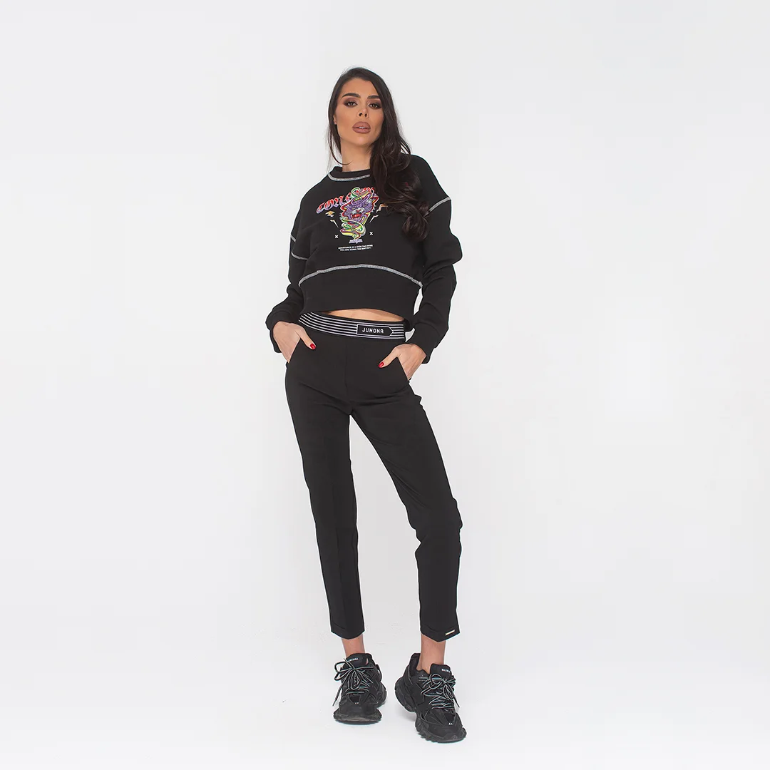 Панталон с ръб и контрастнен колан