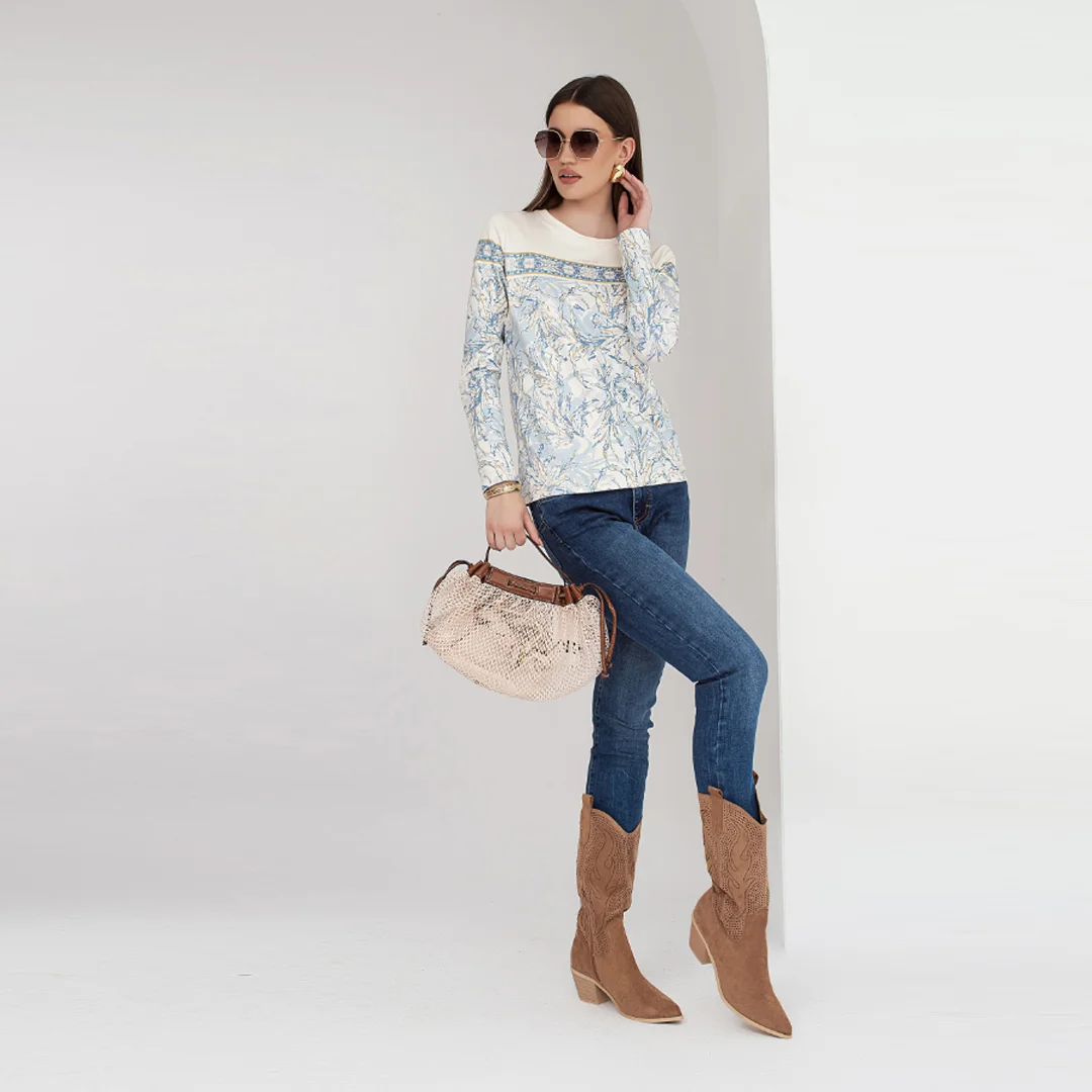 Вталени дънки с подгъв