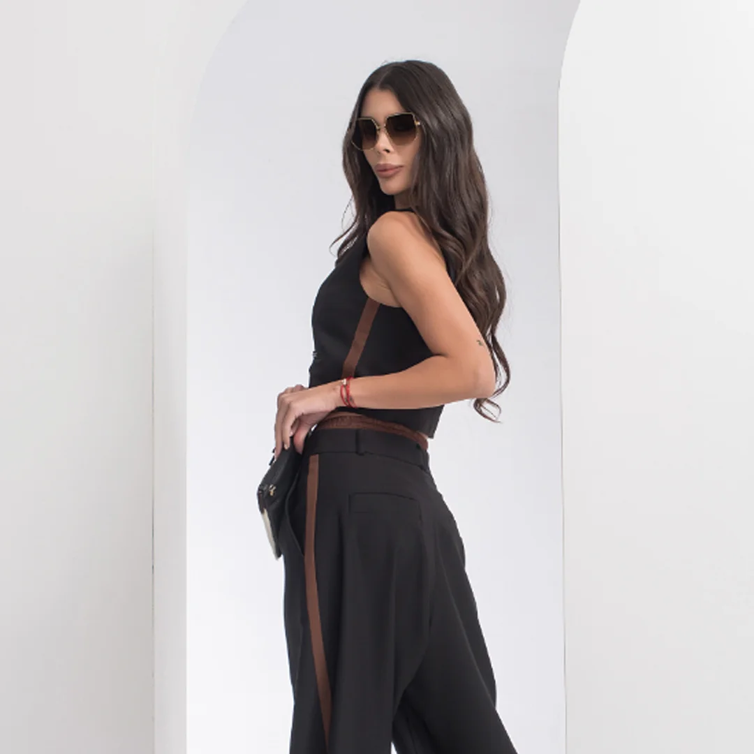 Къс елек с кант