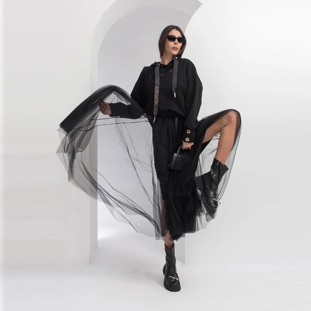 Дълга пола с тюл