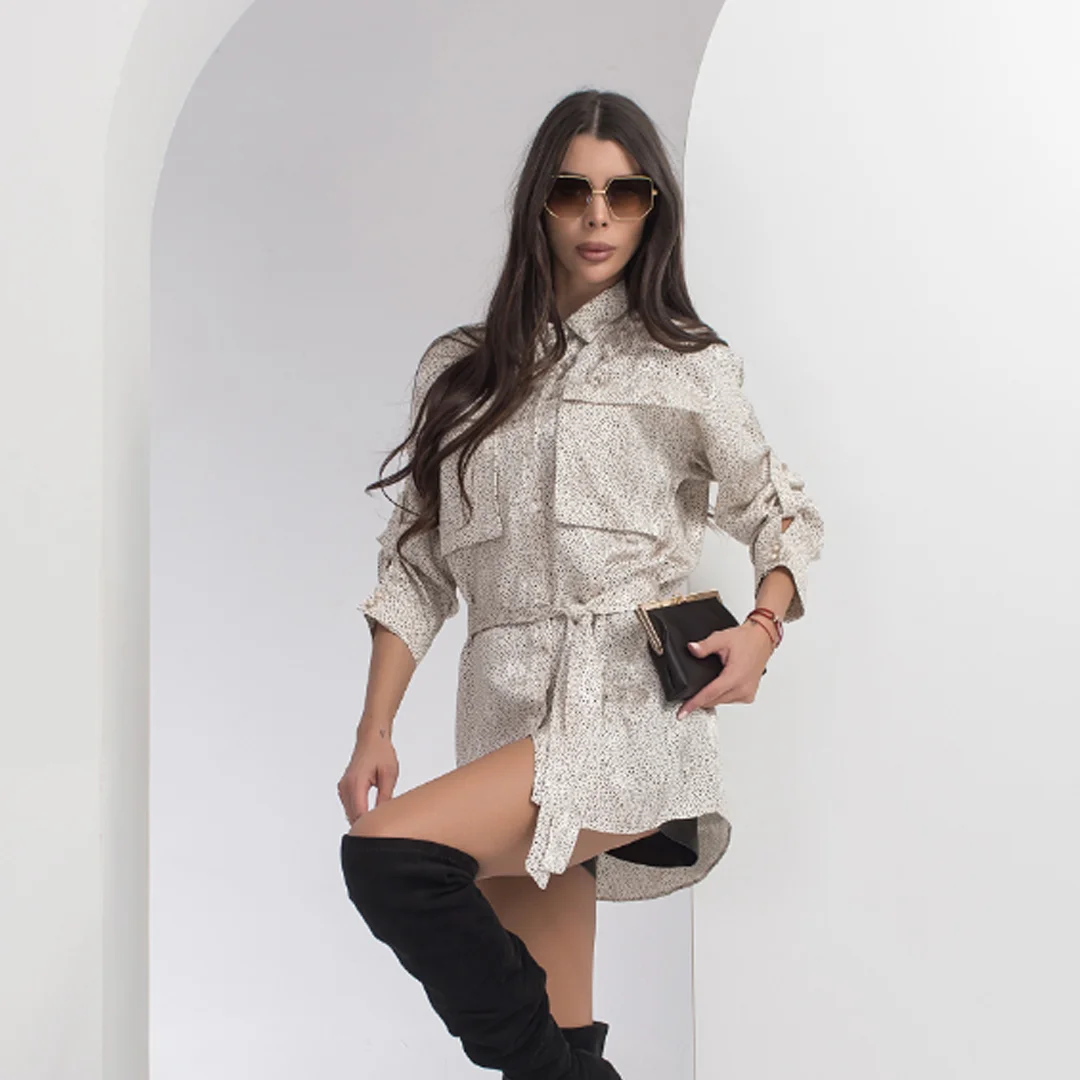 Риза с джобове и връзка