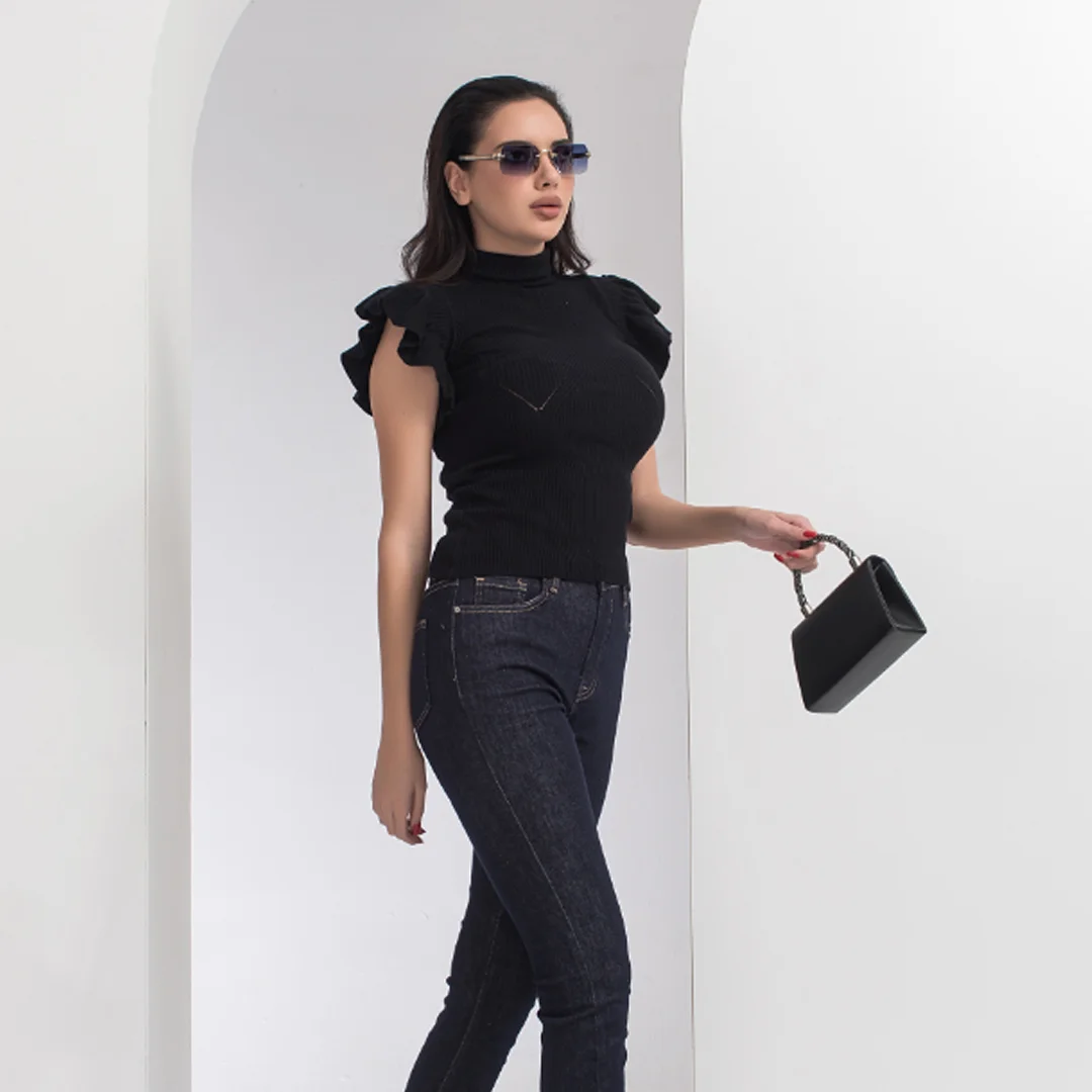 Рипсена блуза с волани