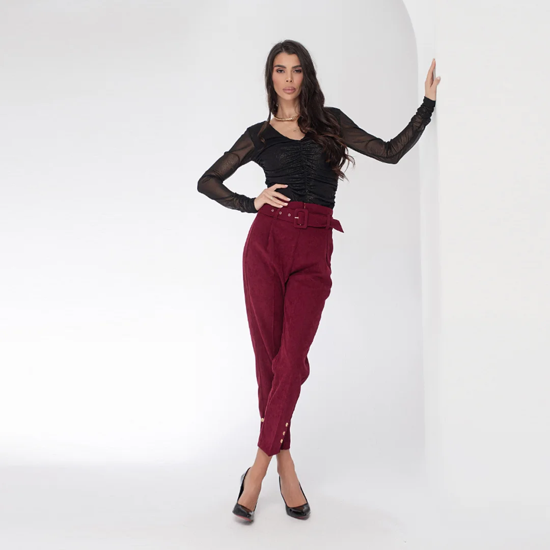 Панталон от рипсено кадифе с висока талия и колан