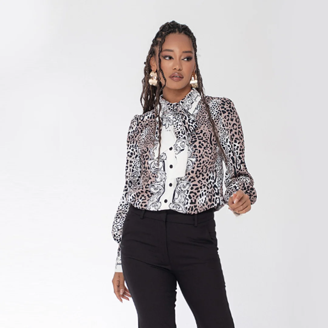 Сатенирана риза с връзка