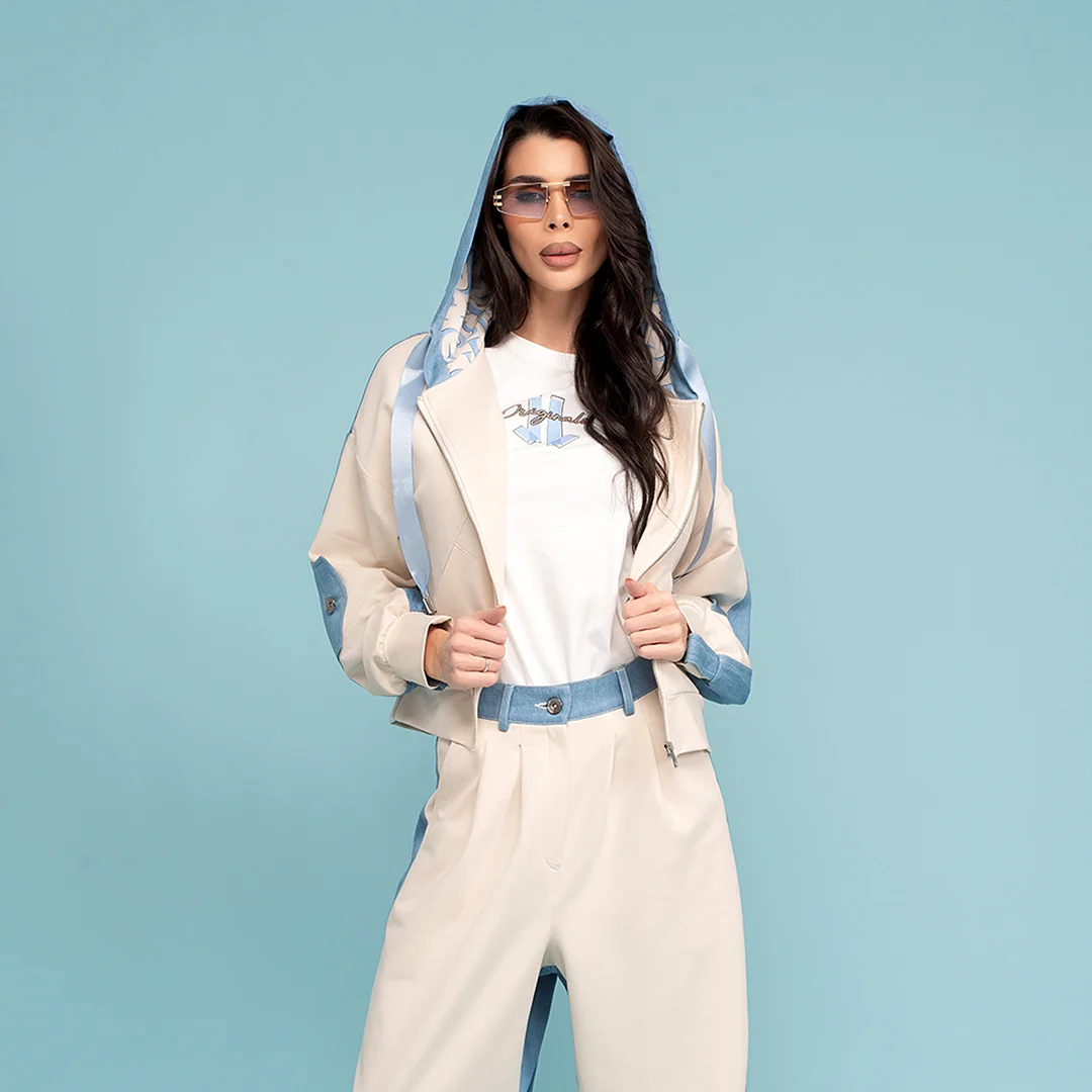 Суитшърт в два цвята