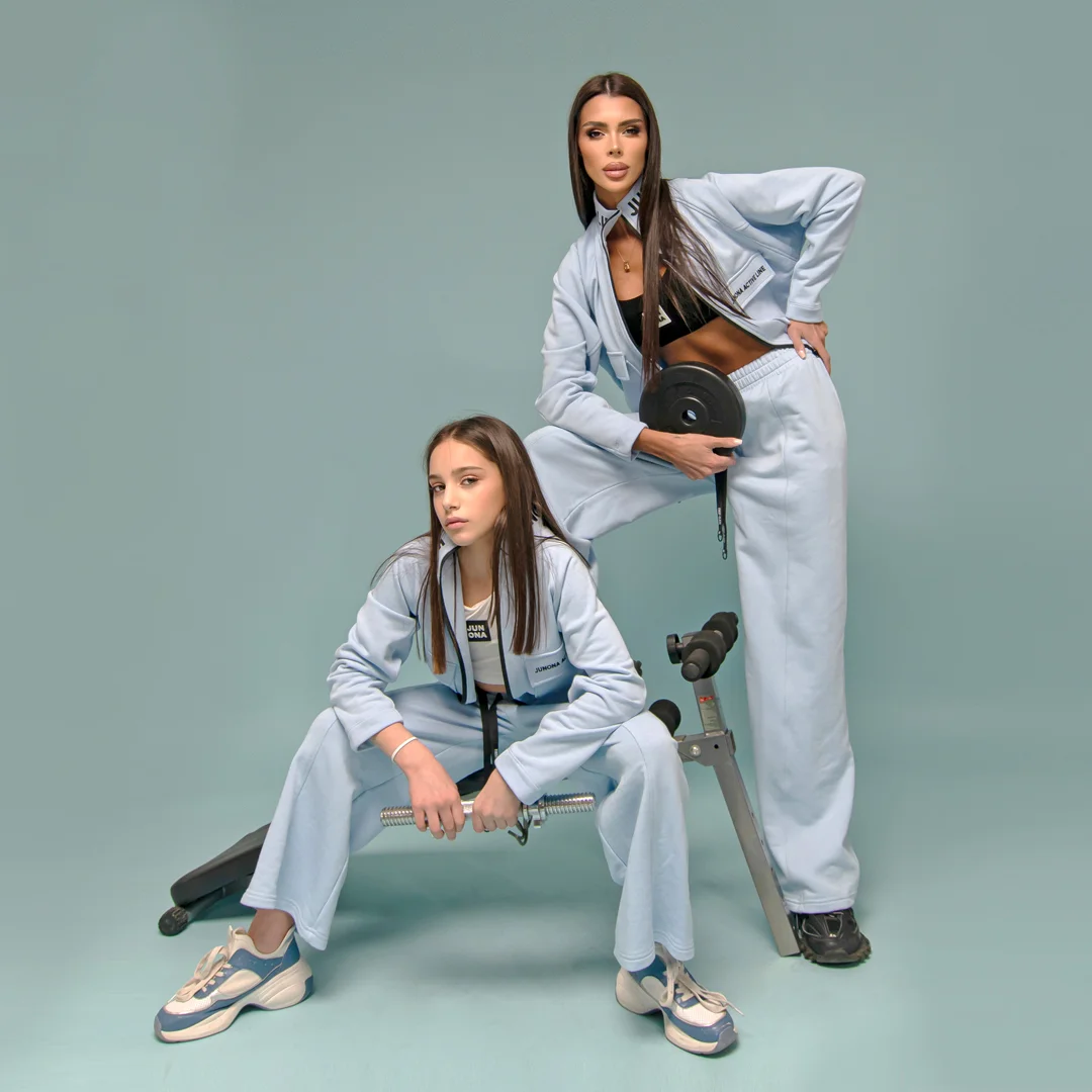 Детски спортен панталон с връзки