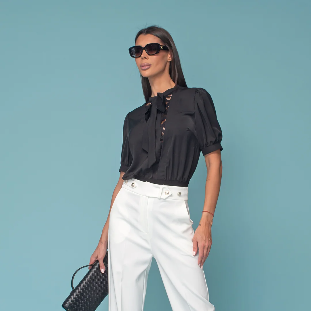 Боди с връзка