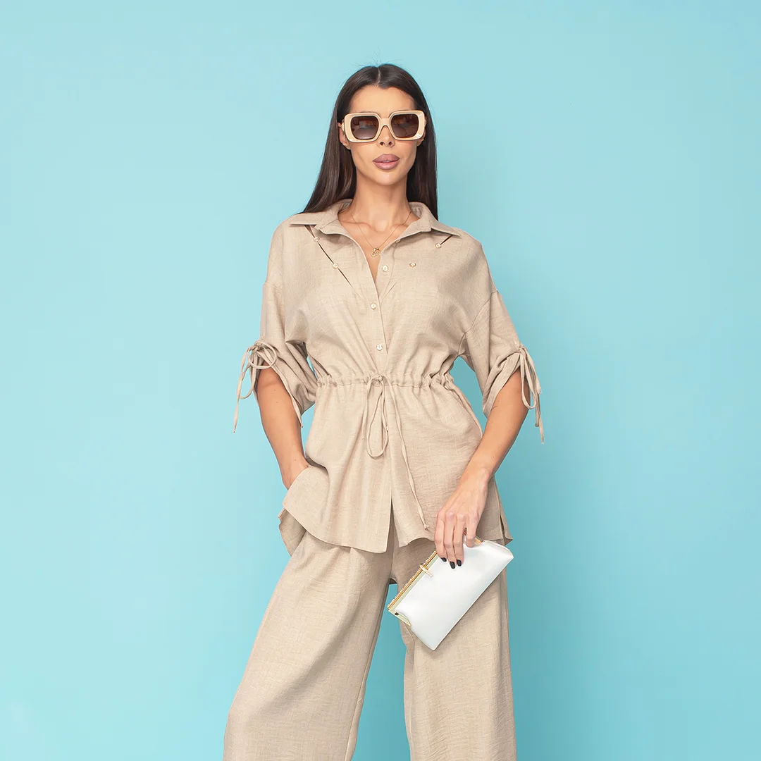 Риза с връзки