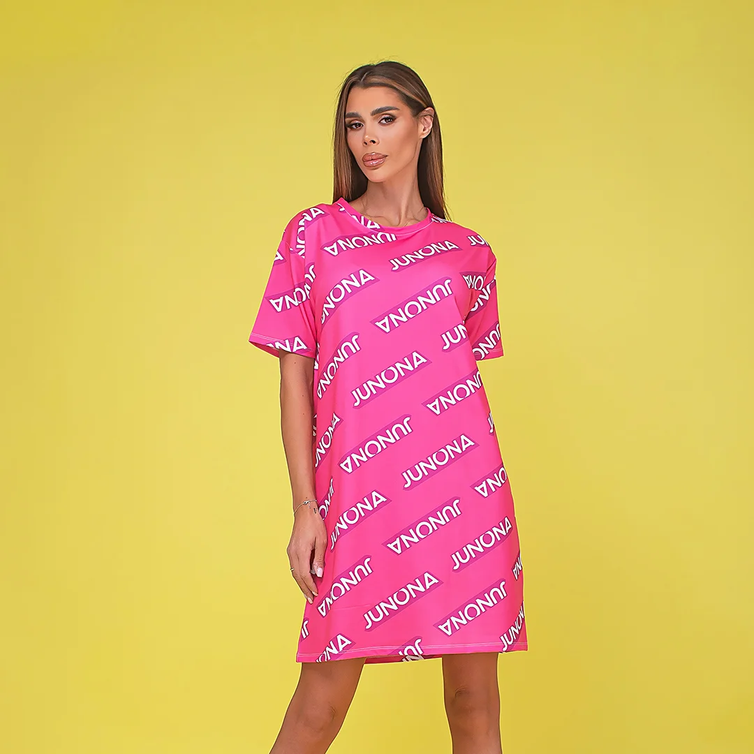 Рокля с контрастен принт