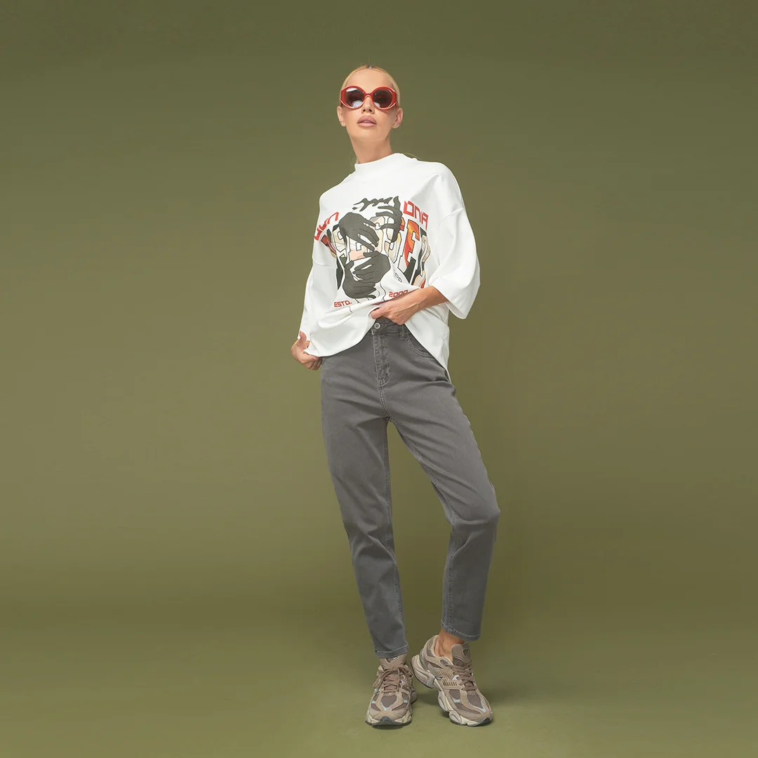 Изчистени дънки с висока талия