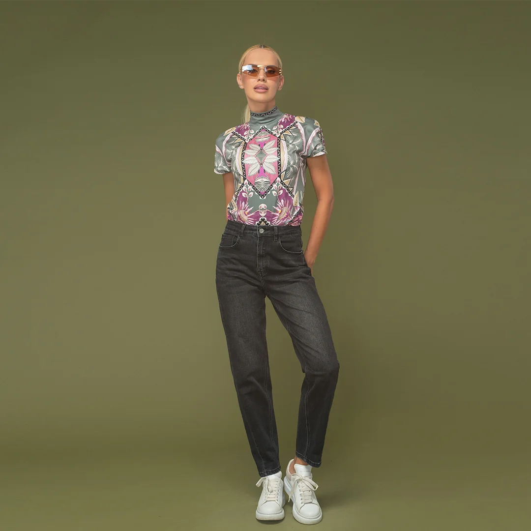 Класически дънки с висока талия