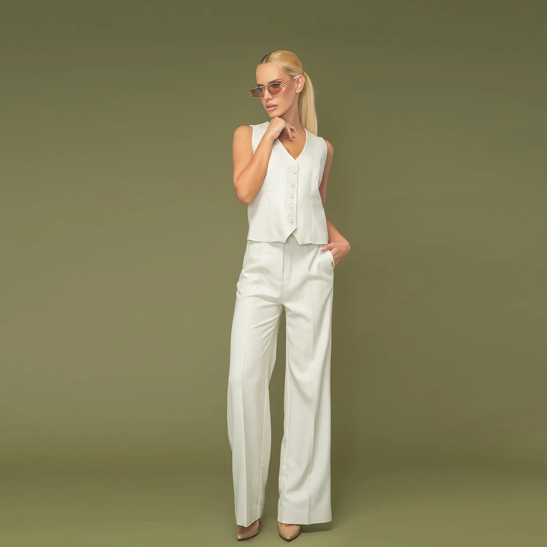 Панталон с широки крачоли и ръб