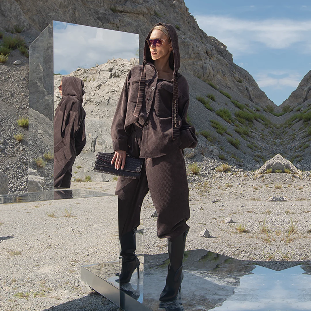 Панталон от рипсено кадифе с широки крачоли