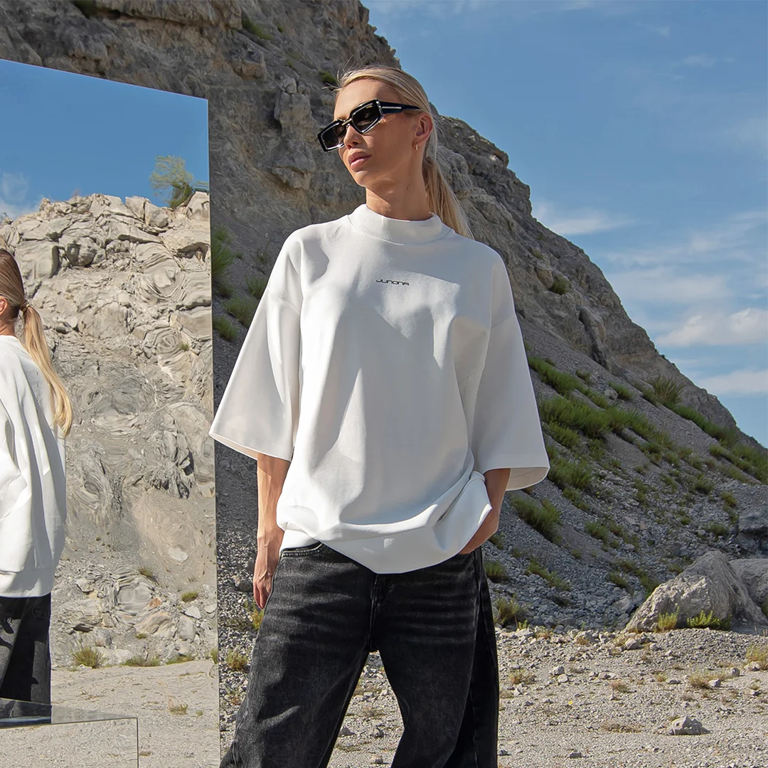 Оувърсайз тениска с надписи