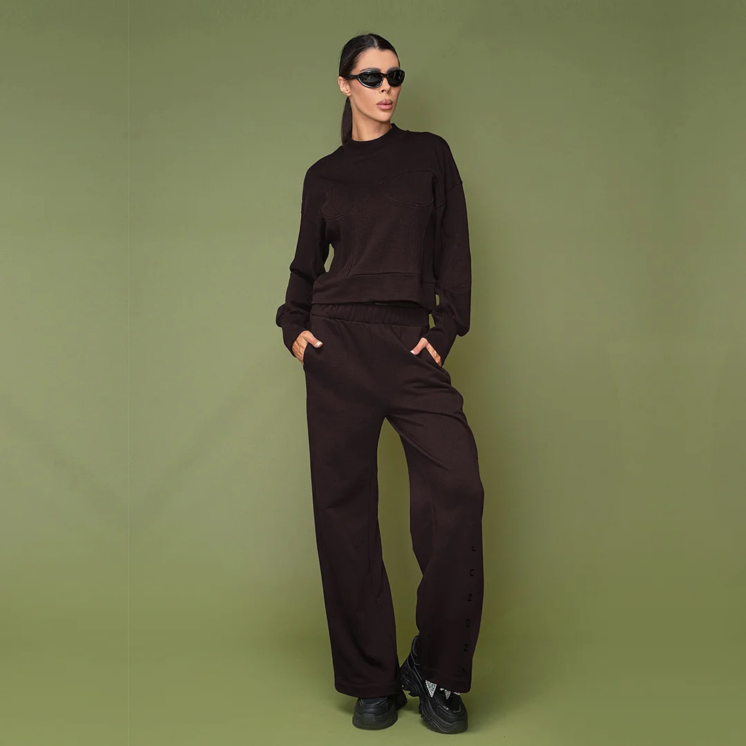 Спортен панталон със свободни крачоли