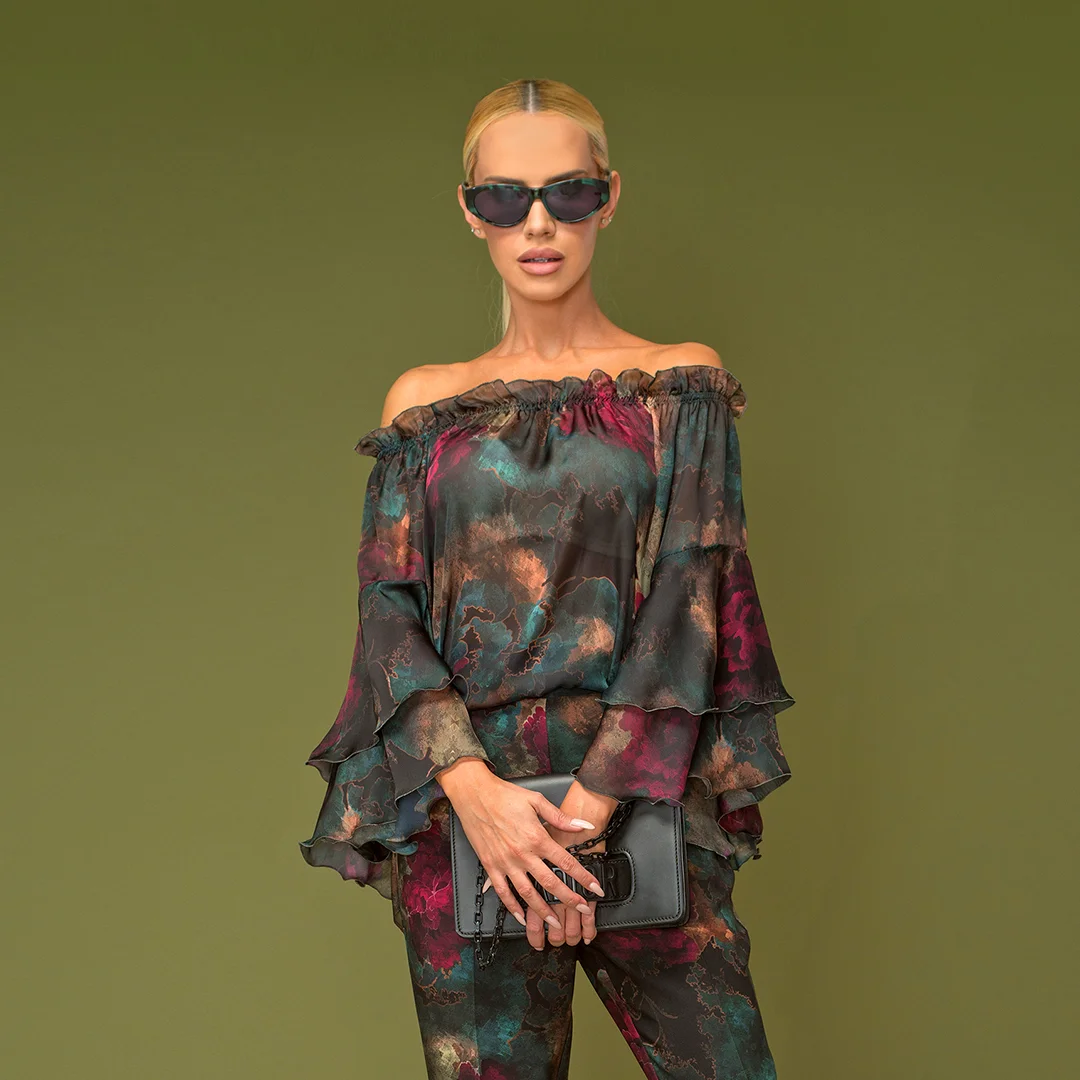 Блуза с принт на цветя