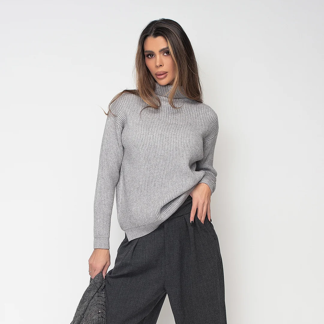 Блуза от фино плетиво с лъскава нишка